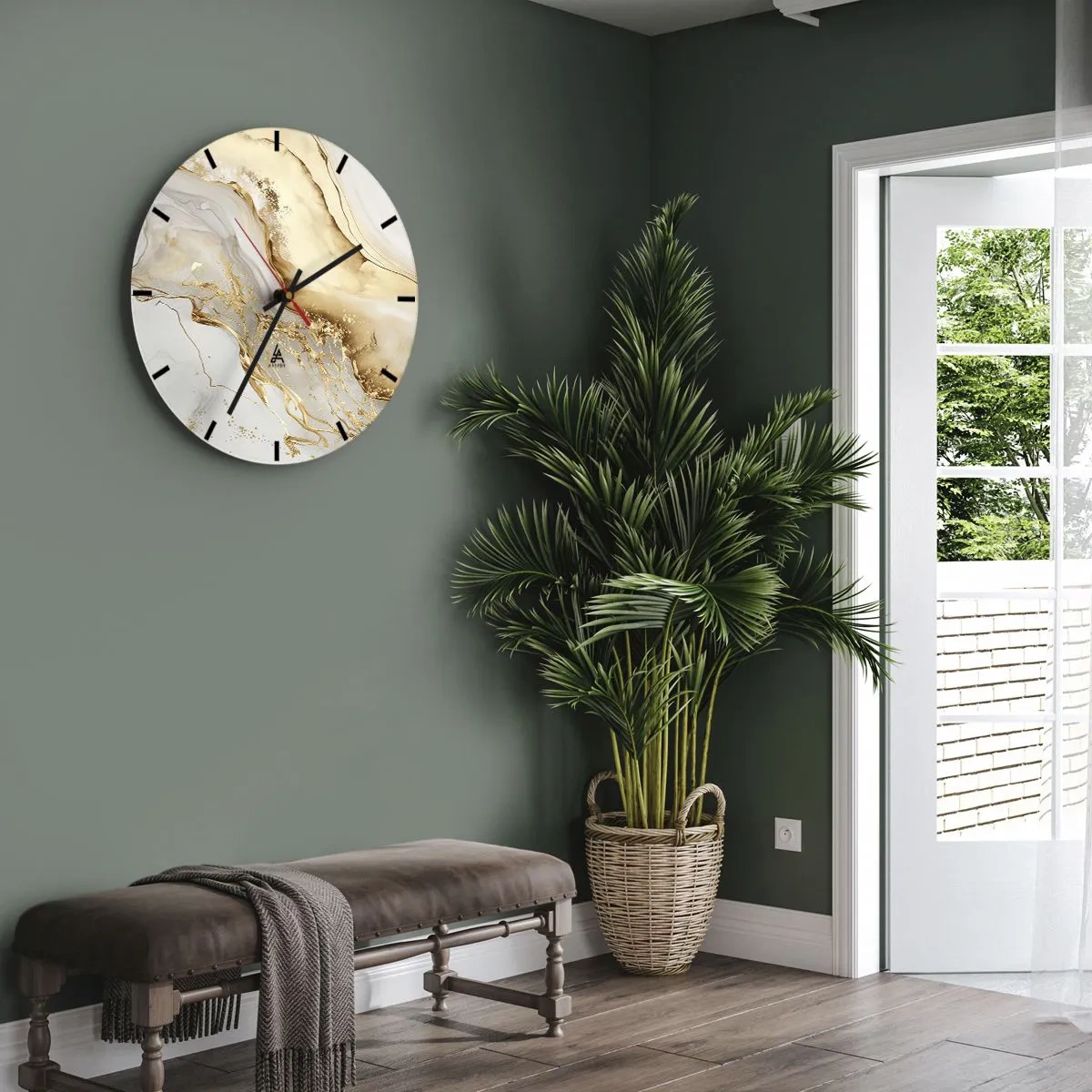 Nástěnné hodiny - Zlatý abstraktní šplouchnutí na béžovém a bílém pozadí - 30x30cm - Abstrakce: krása a dobro - Moderní nástěnná dekorace do obývacího pokoje, kuchyně a ložnice ARTTOR