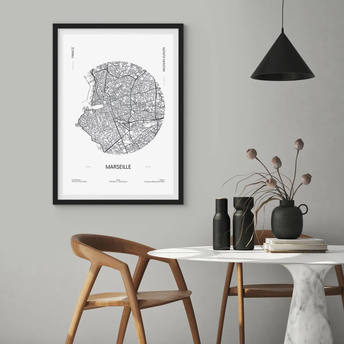 Plakát v černém rámu - Minimalistická mapa Marseille v kruhu - 50x70cm - Anatomie Marseille - Moderní nástěnná dekorace do obývacího pokoje a ložnice ARTTOR