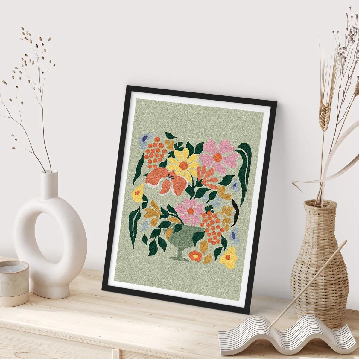 Plakát v černém rámu - Barevné květinové aranžmá v dekorativní váze na zeleném pozadí - 50x70cm - Kytice překypující životem - Moderní nástěnná dekorace do obývacího pokoje a ložnice ARTTOR