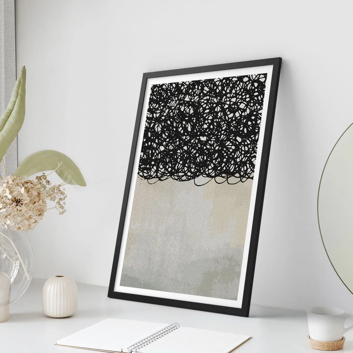 Plakát v černém rámu - Abstraktní kompozice s černými čarami na světlém pozadí - 50x70cm - Vířící abstrakce - Moderní nástěnná dekorace do obývacího pokoje a ložnice ARTTOR