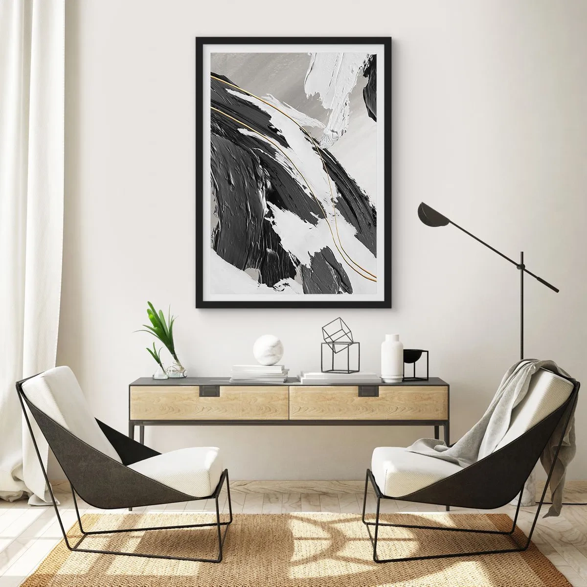 Plakát v černém rámu - Abstraktní tahy štětcem v černé, bílé a zlaté barvě - 50x70cm - Velkorysá abstrakce - Moderní nástěnná dekorace do obývacího pokoje a ložnice ARTTOR