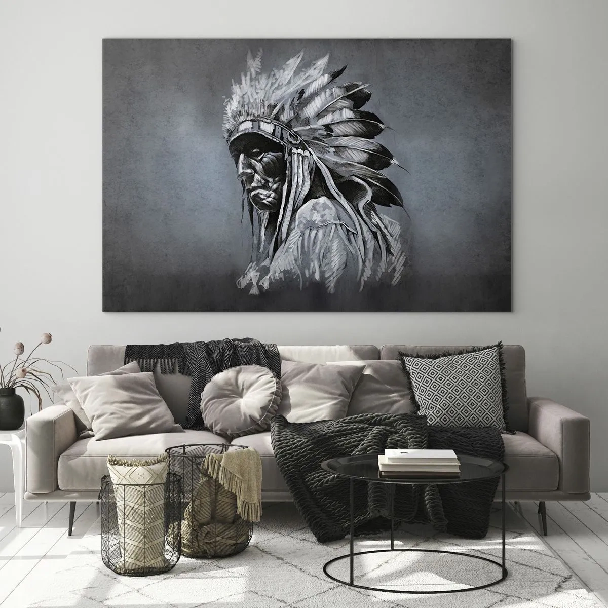 Obraz na skle - Portrét muže s péřovou čelenkou na tmavém, šedém pozadí - 70x50cm - Návrat k základům - Moderní nástěnná dekorace do obývacího pokoje a ložnice ARTTOR