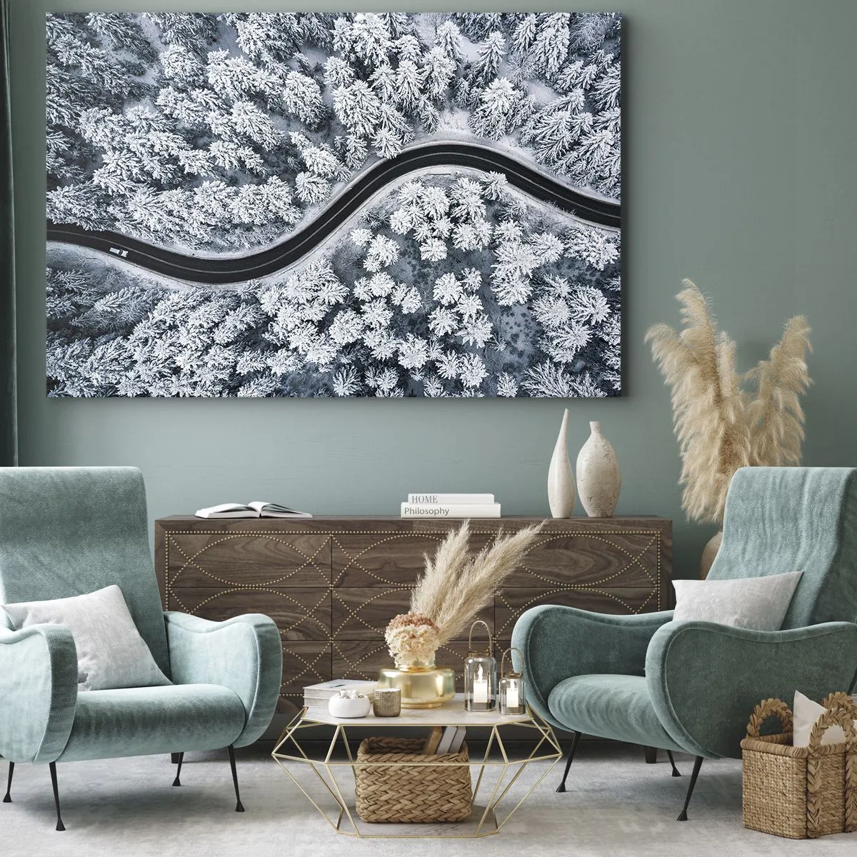 Obraz na plátně - Pohled z ptačí perspektivy na klikatou cestu v zimním lese - 70x50cm - Zimním lesem - Moderní nástěnná dekorace do obývacího pokoje a ložnice ARTTOR