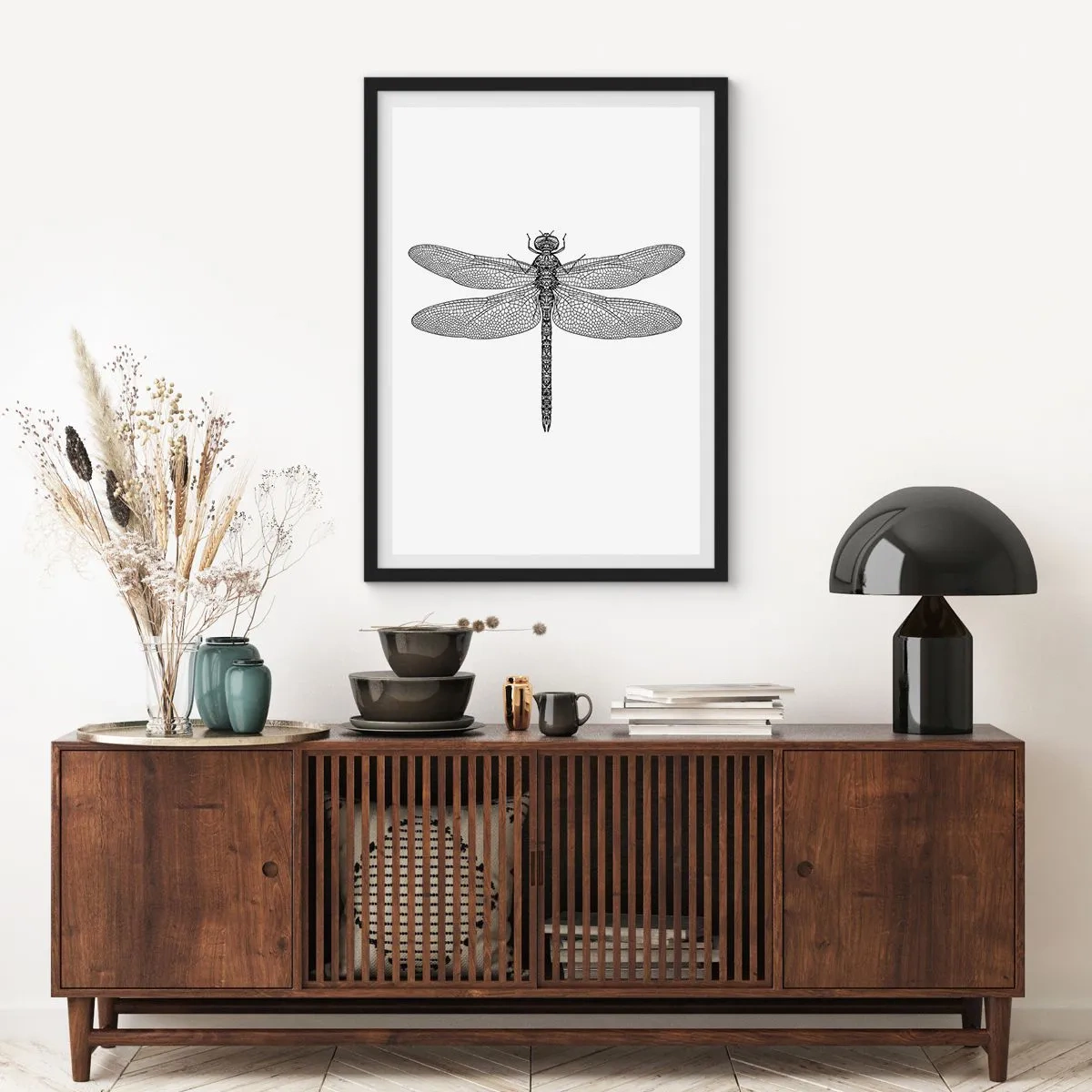 Plakát v černém rámu - Černobílá ilustrace vážky na bílém pozadí - 50x70cm - Přesnost přírody - Moderní nástěnná dekorace do obývacího pokoje a ložnice ARTTOR