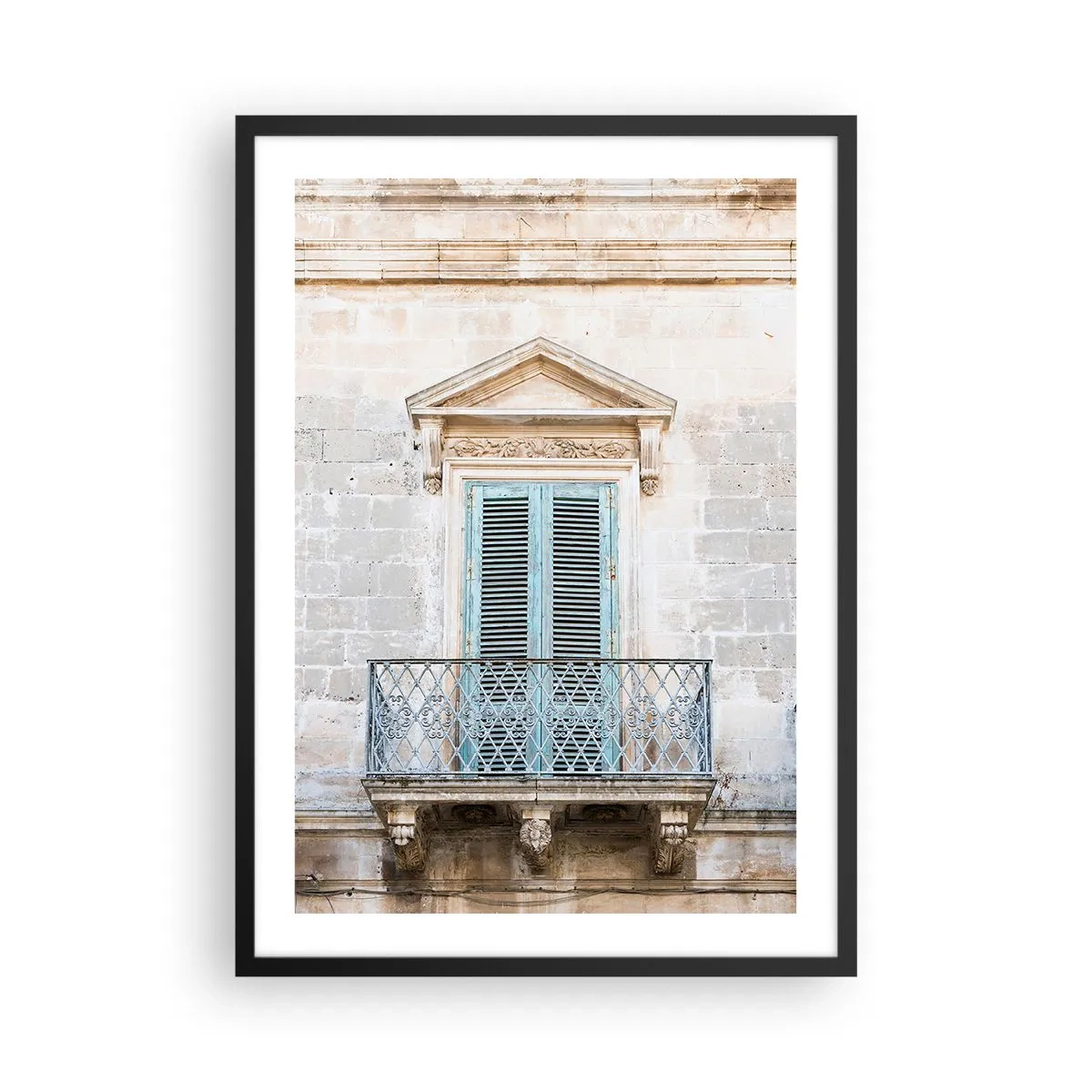 Plakát v černém rámu - Historický balkon s modrými okenicemi ve středomořském stylu - 50x70cm - Jedinečné kouzlo Itálie - Moderní nástěnná dekorace do obývacího pokoje a ložnice ARTTOR