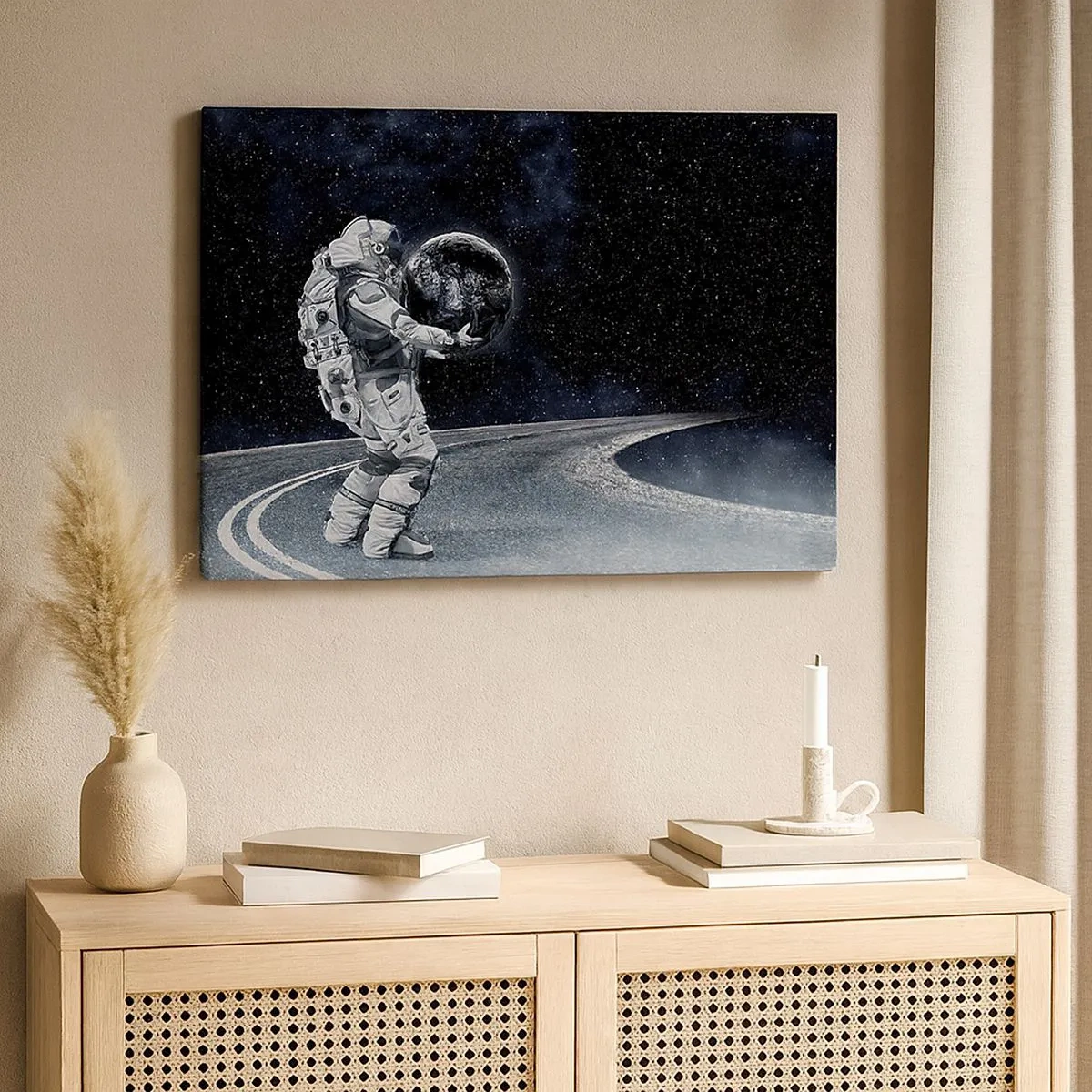 Obraz na plátně - Astronaut se Zemí proti hvězdné obloze - 70x50cm - Na Mléčné dráze - Moderní nástěnná dekorace do obývacího pokoje a ložnice ARTTOR
