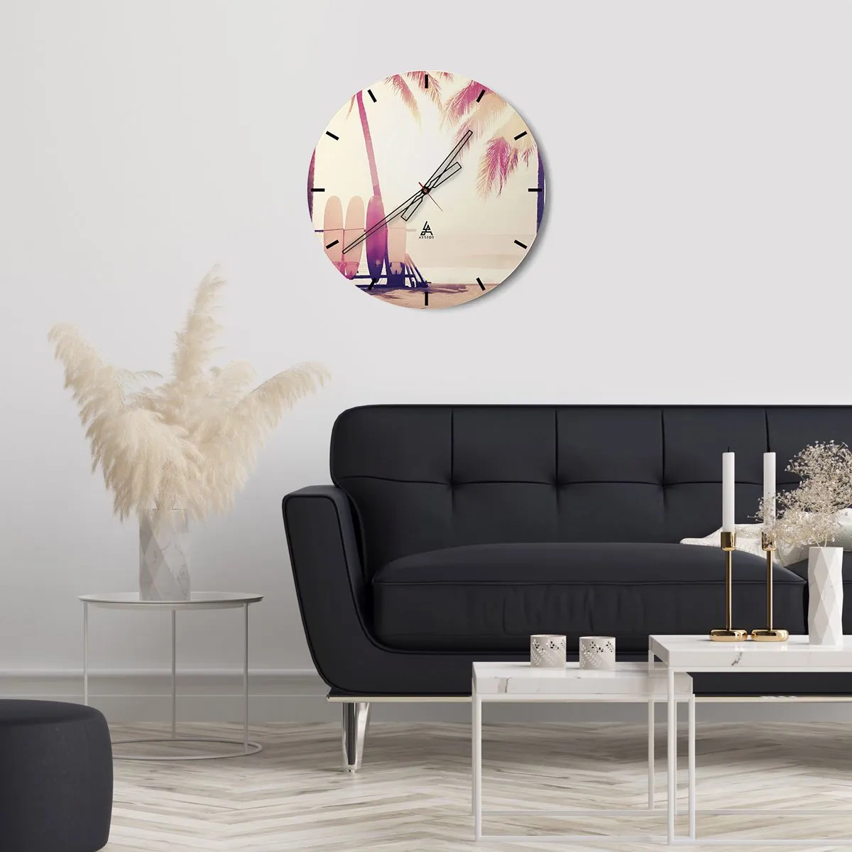 Nástěnné hodiny - Surfovací prkna a palmy na pláži za úsvitu - 30x30cm - Bude to skvělý den - Moderní nástěnná dekorace do obývacího pokoje, kuchyně a ložnice ARTTOR