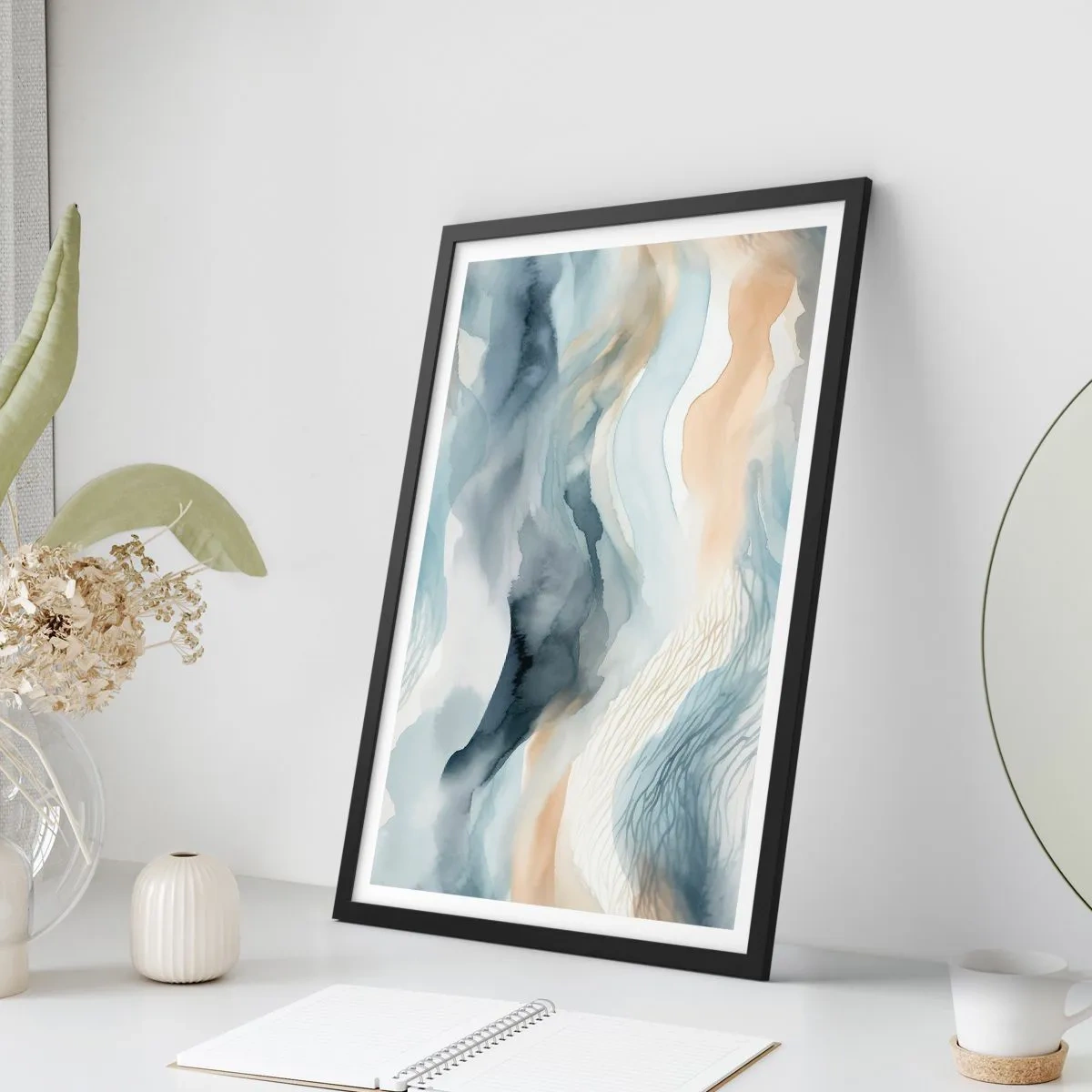 Plakát v černém rámu - Abstraktní vlny v odstínech béžové a tmavě modré - 50x70cm - Abstrakce sněhu a mlhy - Moderní nástěnná dekorace do obývacího pokoje a ložnice ARTTOR