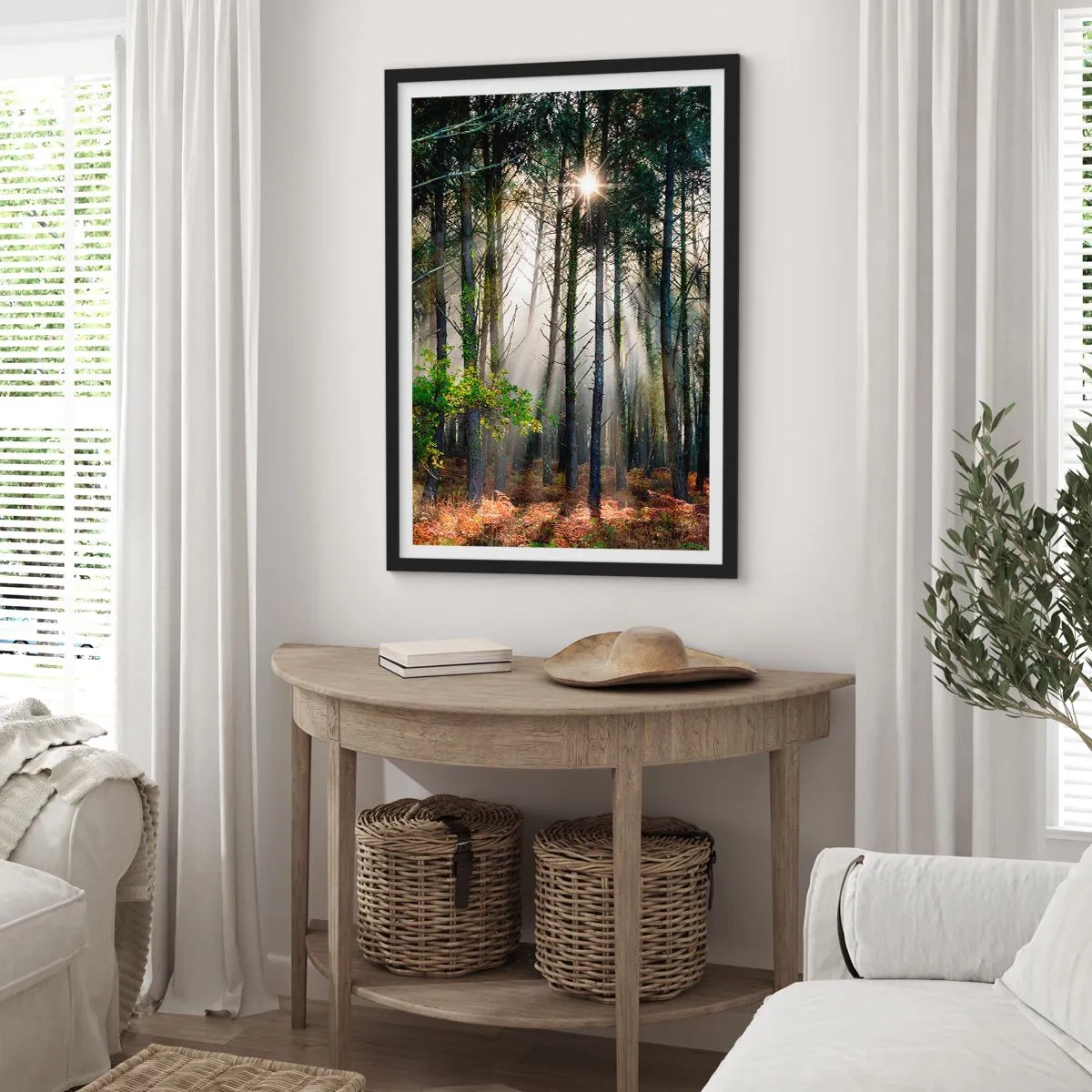 Plakát v černém rámu - Kouzelné sluneční paprsky v lesní scenérii - 50x70cm - Lesní divočina - Moderní nástěnná dekorace do obývacího pokoje a ložnice ARTTOR