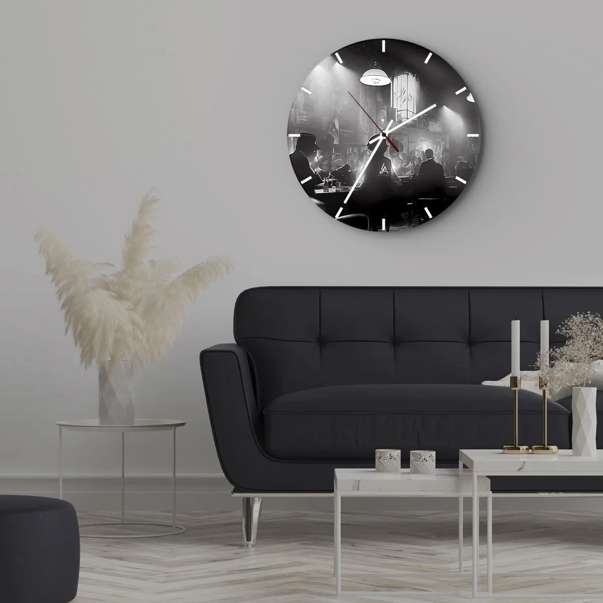 Nástěnné hodiny - Černobílá scéna z jazzového klubu se siluetami hostů - 30x30cm - V jazzové atmosféře - Moderní nástěnná dekorace do obývacího pokoje, kuchyně a ložnice ARTTOR